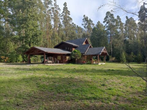 HERMOSA CASA EN PARCELA A 5km DE PUCON $230.000.000